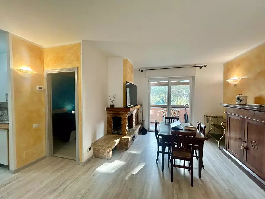 Immagine 1 di Appartamento in vendita  a Siena