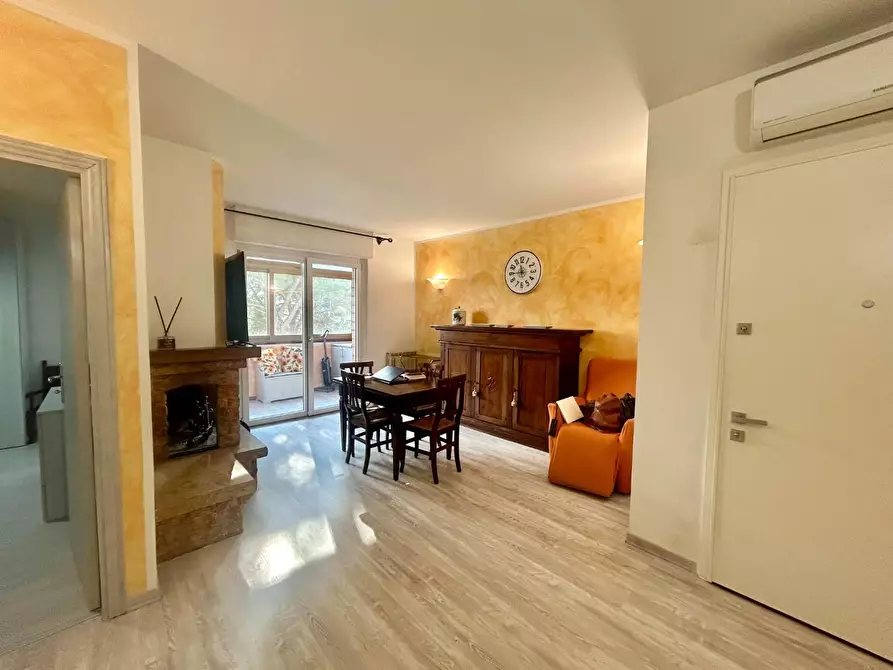 Immagine 4 di Appartamento in vendita  a Siena