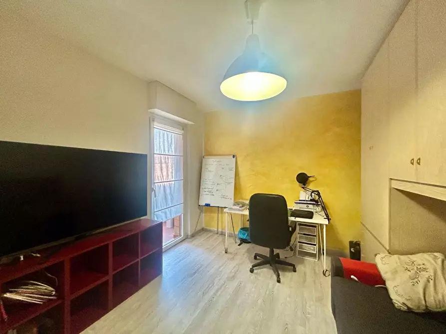 Immagine 17 di Appartamento in vendita  a Siena