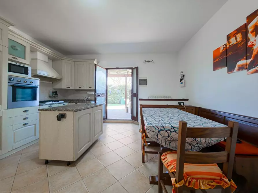 Immagine 25 di Casa bifamiliare in vendita  a Cascina