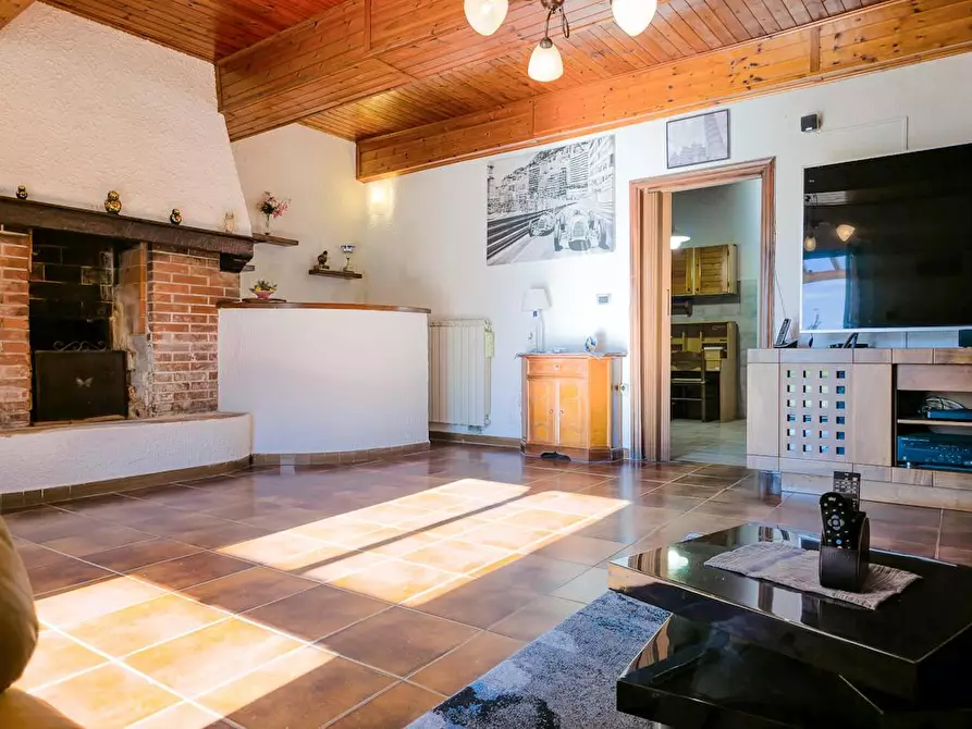 Immagine 42 di Casa bifamiliare in vendita  a Cascina