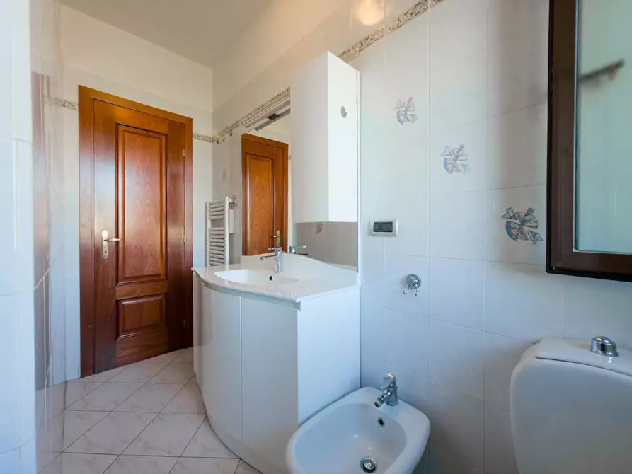 Immagine 35 di Casa bifamiliare in vendita  a Cascina