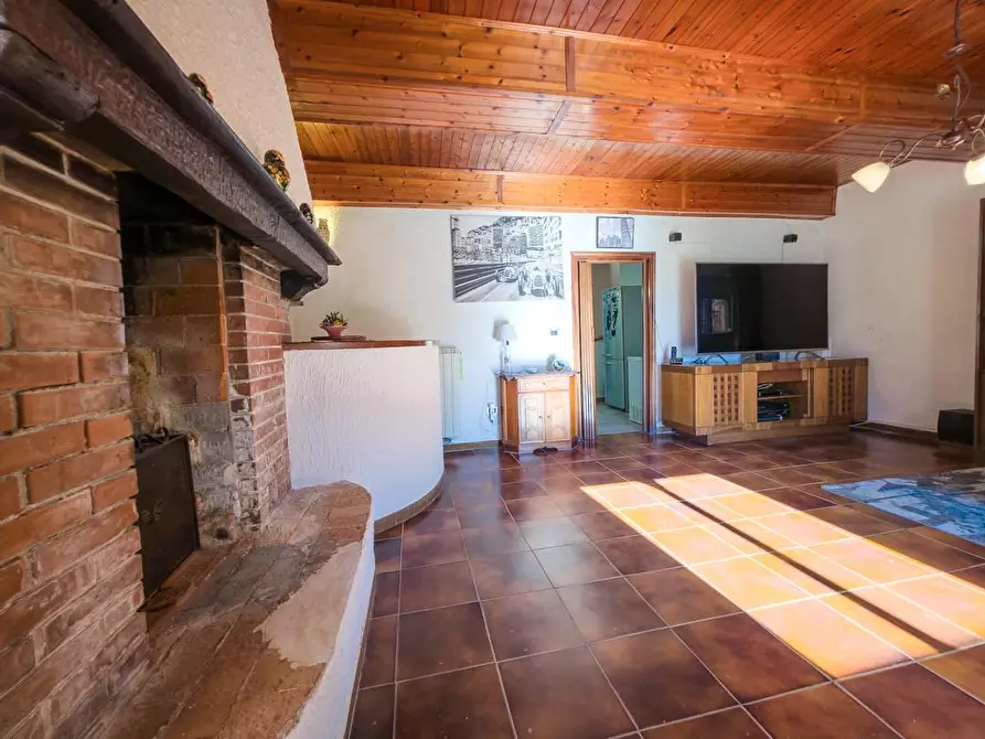 Immagine 41 di Casa bifamiliare in vendita  a Cascina