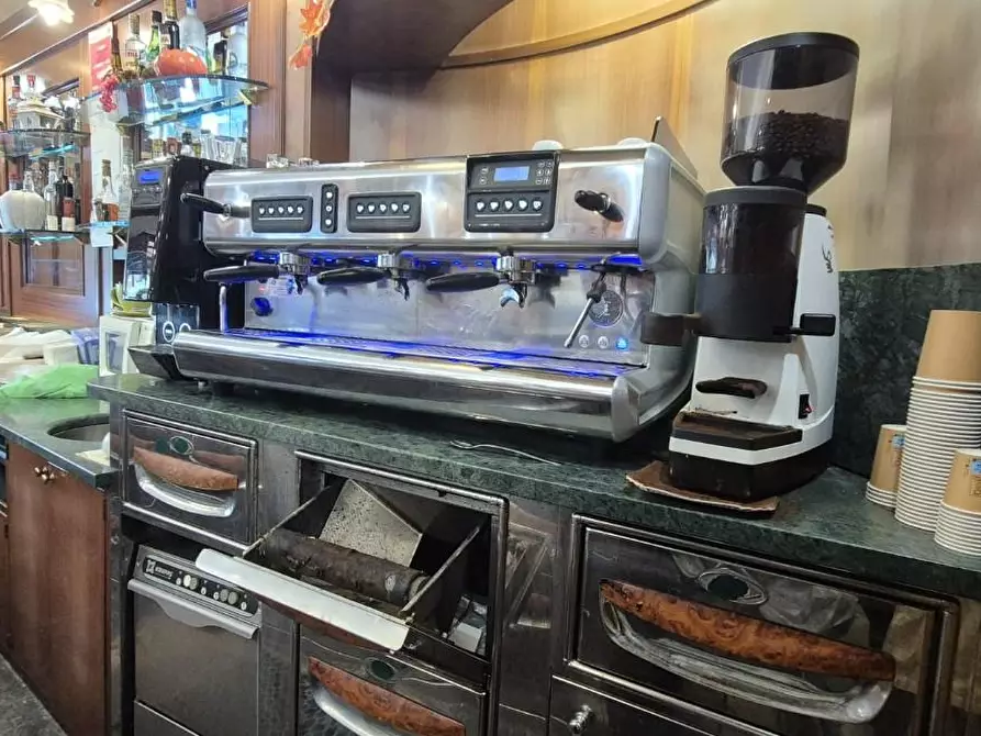 Immagine 3 di Bar / Ristorante in vendita  a Viareggio