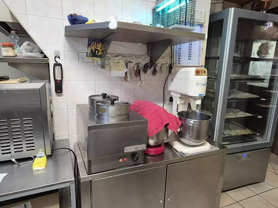 Immagine 5 di Bar / Ristorante in vendita  a Viareggio