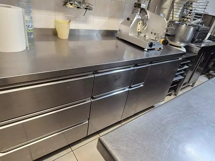 Immagine 8 di Bar / Ristorante in vendita  a Viareggio