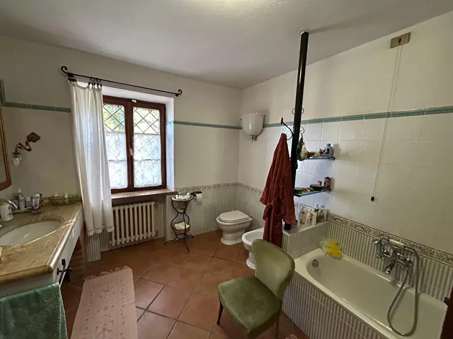 Immagine 26 di Casa colonica in vendita  a Castelnuovo Berardenga