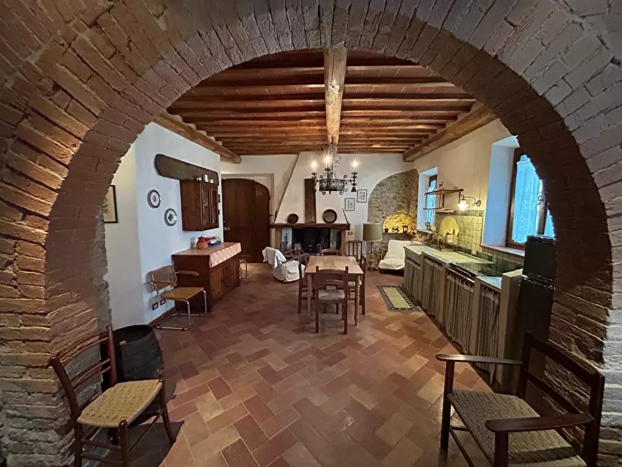 Immagine 34 di Casa colonica in vendita  a Castelnuovo Berardenga