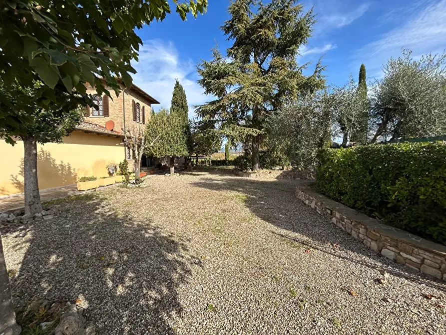 Immagine 1 di Casa colonica in vendita  a Castelnuovo Berardenga
