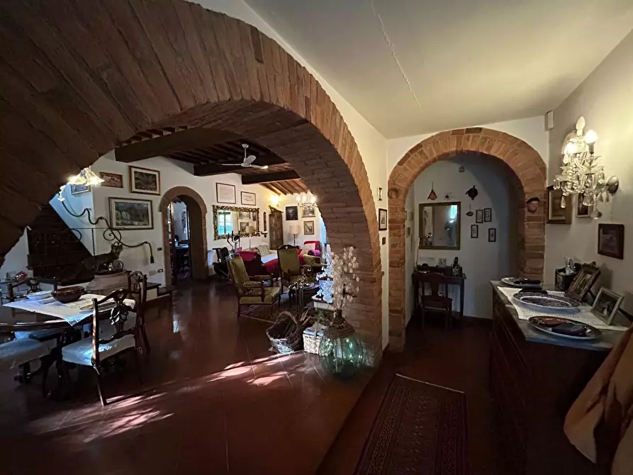 Immagine 36 di Casa colonica in vendita  a Castelnuovo Berardenga