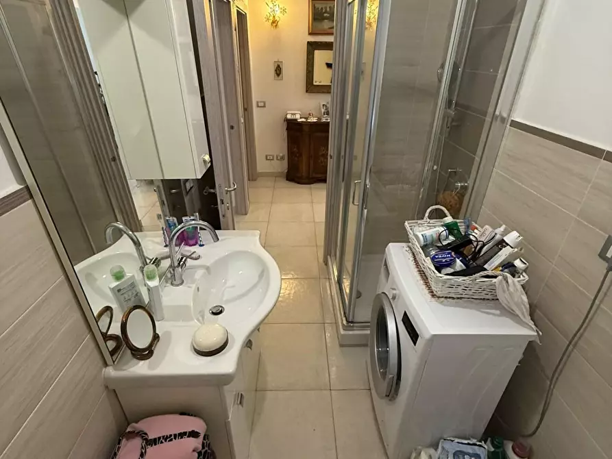 Immagine 10 di Appartamento in vendita  a Carrara