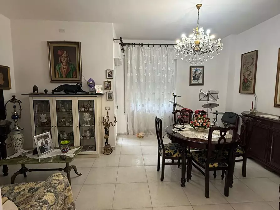 Immagine 7 di Appartamento in vendita  a Carrara