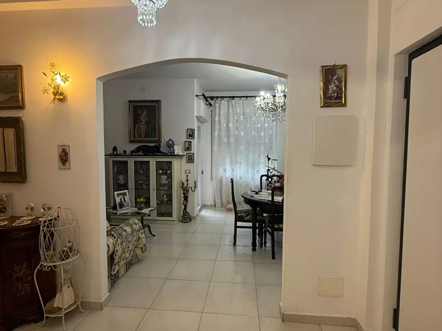 Immagine 2 di Appartamento in vendita  a Carrara