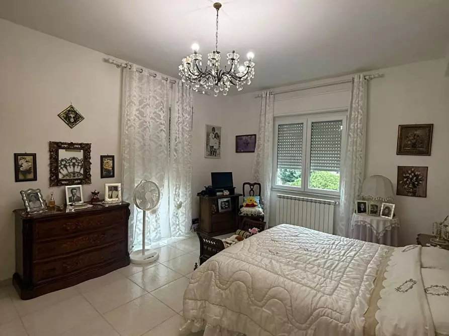 Immagine 21 di Appartamento in vendita  a Carrara