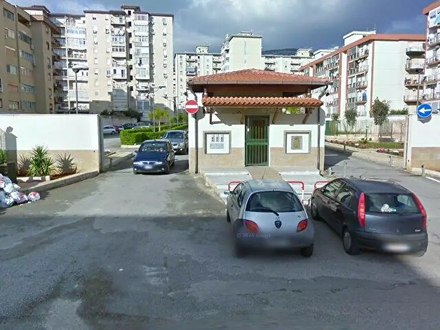 Immagine 2 di Appartamento in vendita  a Palermo