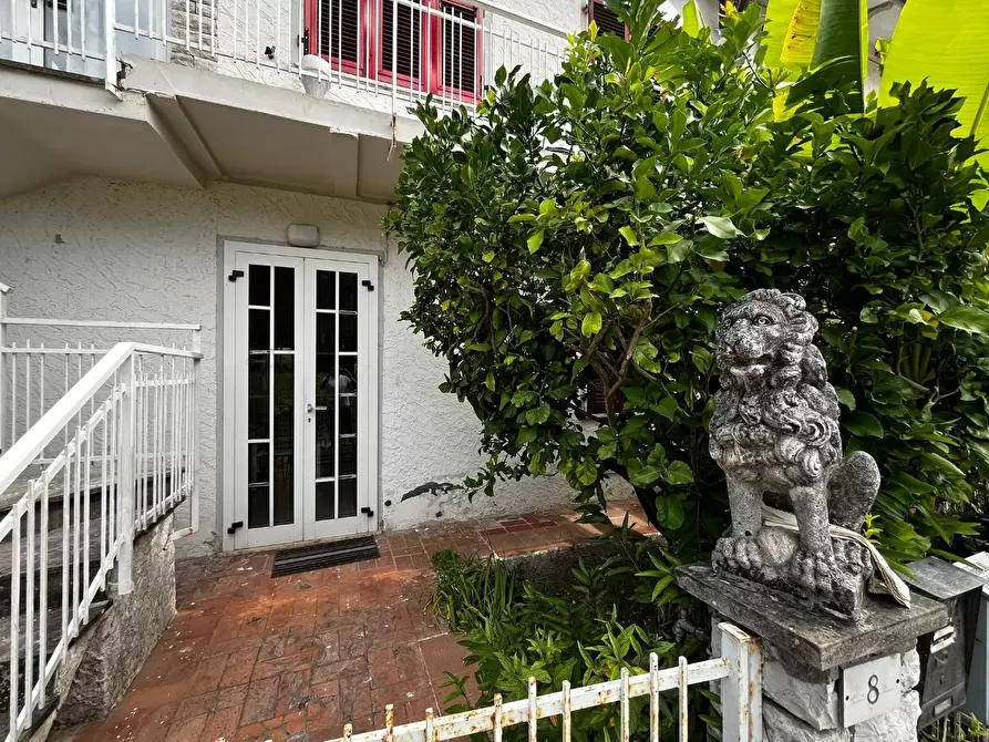 Immagine 8 di Appartamento in vendita  a Ameglia