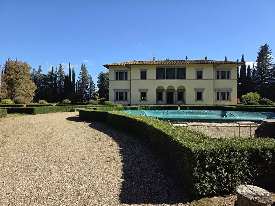 Immagine 7 di Villa in vendita  a Monteriggioni