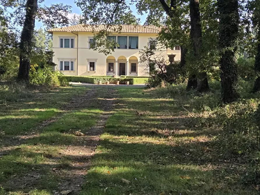 Immagine 4 di Villa in vendita  a Monteriggioni