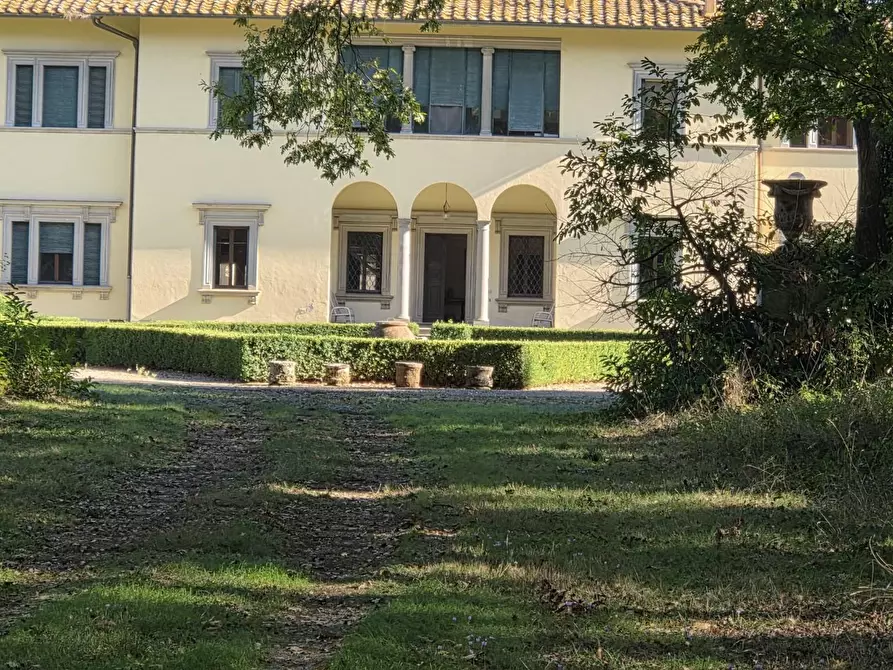 Immagine 5 di Villa in vendita  a Monteriggioni