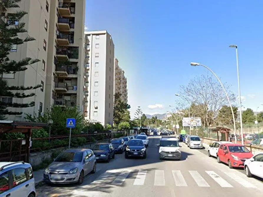 Immagine 3 di Appartamento in vendita  a Palermo