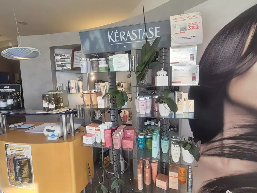 Immagine 21 di Attività commerciale in vendita  a Monteroni D'arbia