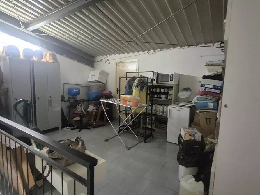 Immagine 22 di Attività commerciale in vendita  a Monteroni D'arbia