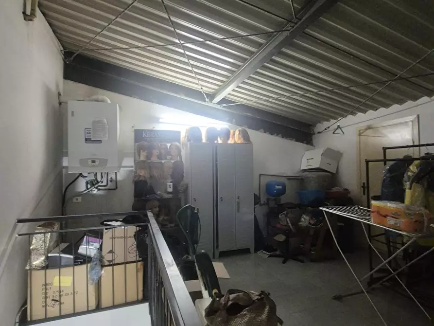 Immagine 14 di Attività commerciale in vendita  a Monteroni D'arbia