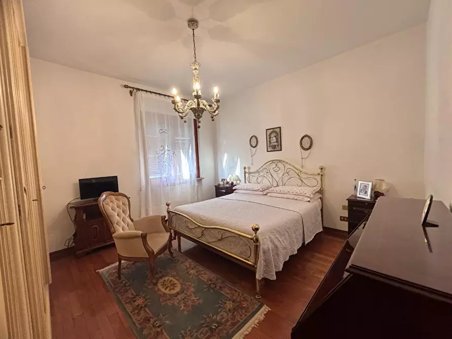 Immagine 31 di Villa in vendita  a Casciana Terme Lari