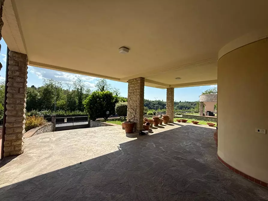 Immagine 9 di Villa in vendita  a Casciana Terme Lari