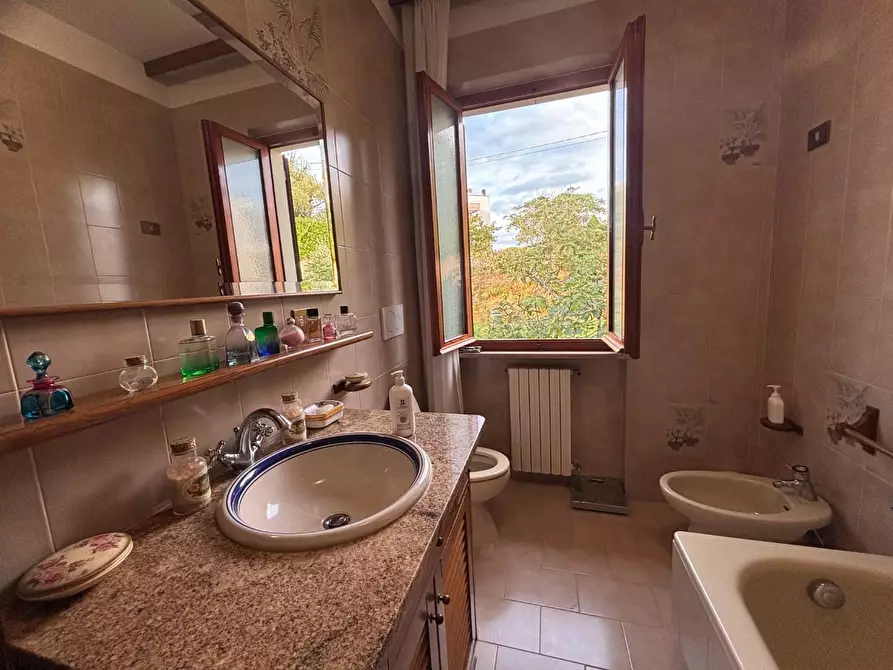 Immagine 29 di Villa in vendita  a Casciana Terme Lari