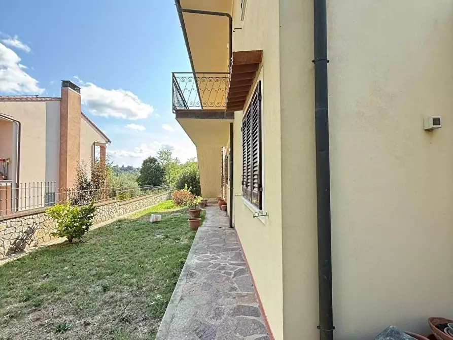 Immagine 7 di Villa in vendita  a Casciana Terme Lari