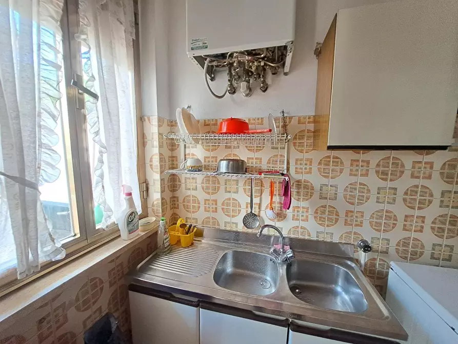 Immagine 9 di Appartamento in vendita  a Carrara