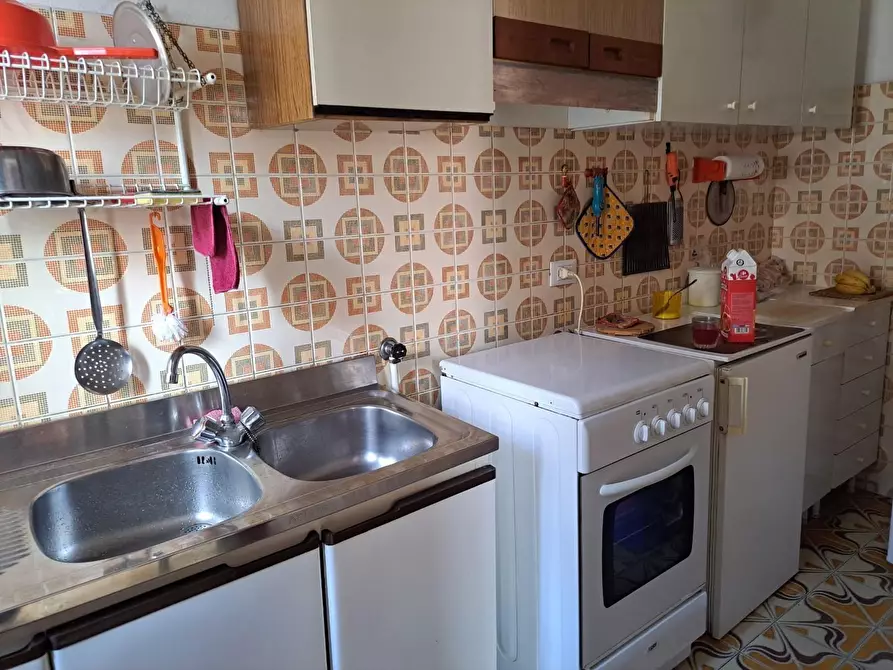 Immagine 11 di Appartamento in vendita  a Carrara