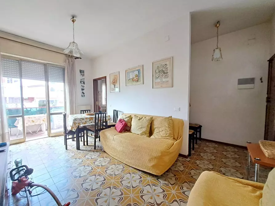 Immagine 4 di Appartamento in vendita  a Carrara