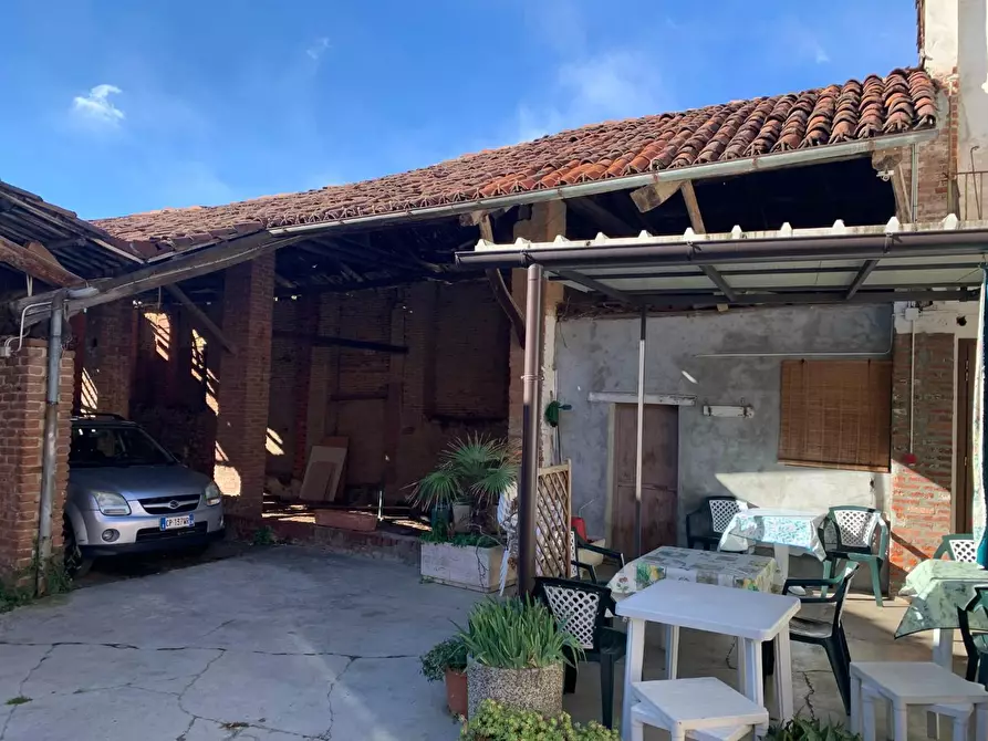 Immagine 15 di Bar / Ristorante in vendita  a Fiano