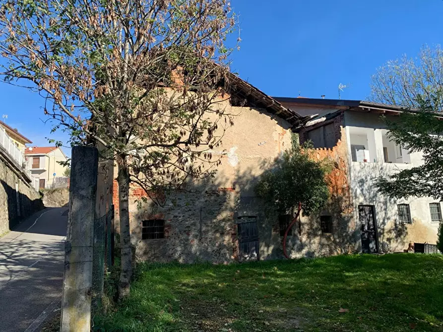 Immagine 22 di Bar / Ristorante in vendita  a Fiano