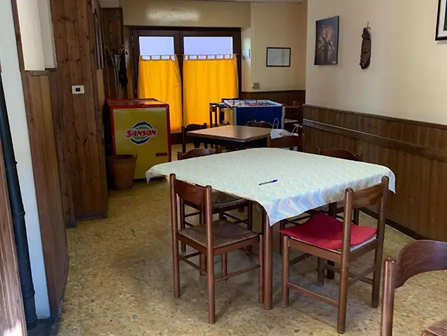 Immagine 4 di Bar / Ristorante in vendita  a Fiano