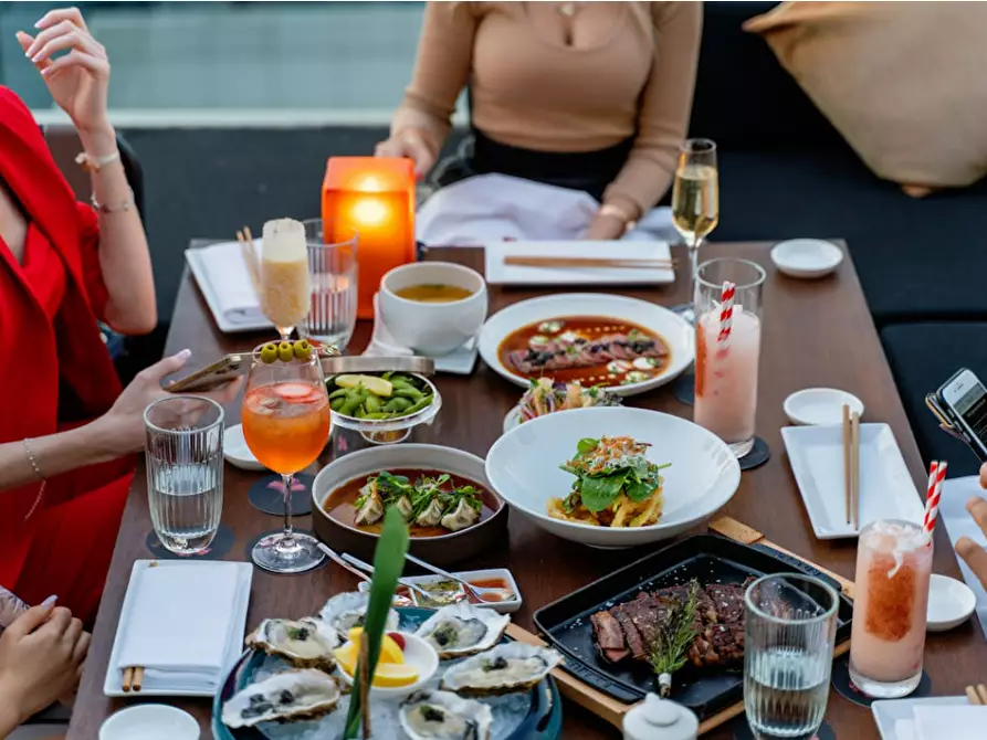 Immagine 11 di Bar / Ristorante in vendita  a Ciriè