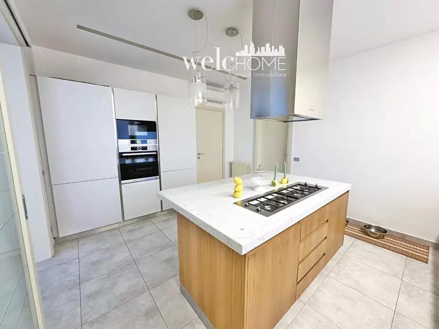 Immagine 60 di Villa in vendita  a Campi Bisenzio