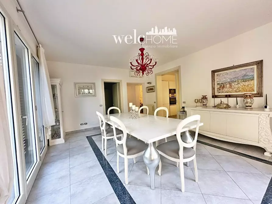 Immagine 57 di Villa in vendita  a Campi Bisenzio