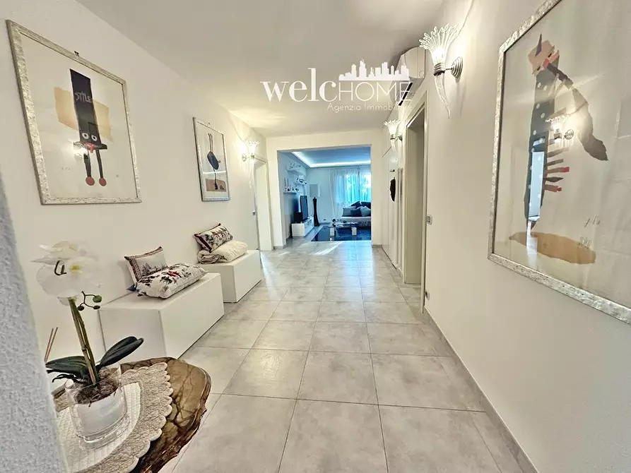 Immagine 61 di Villa in vendita  a Campi Bisenzio