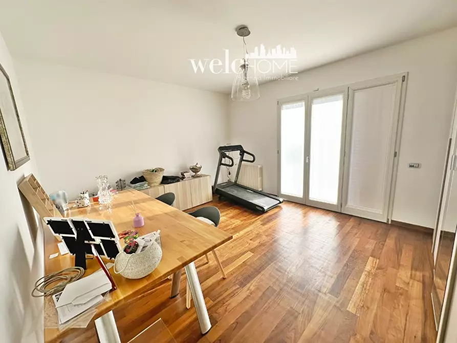 Immagine 63 di Villa in vendita  a Campi Bisenzio