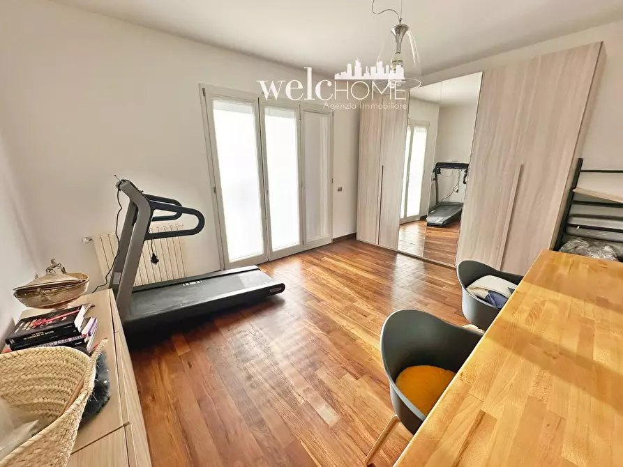 Immagine 18 di Villa in vendita  a Campi Bisenzio