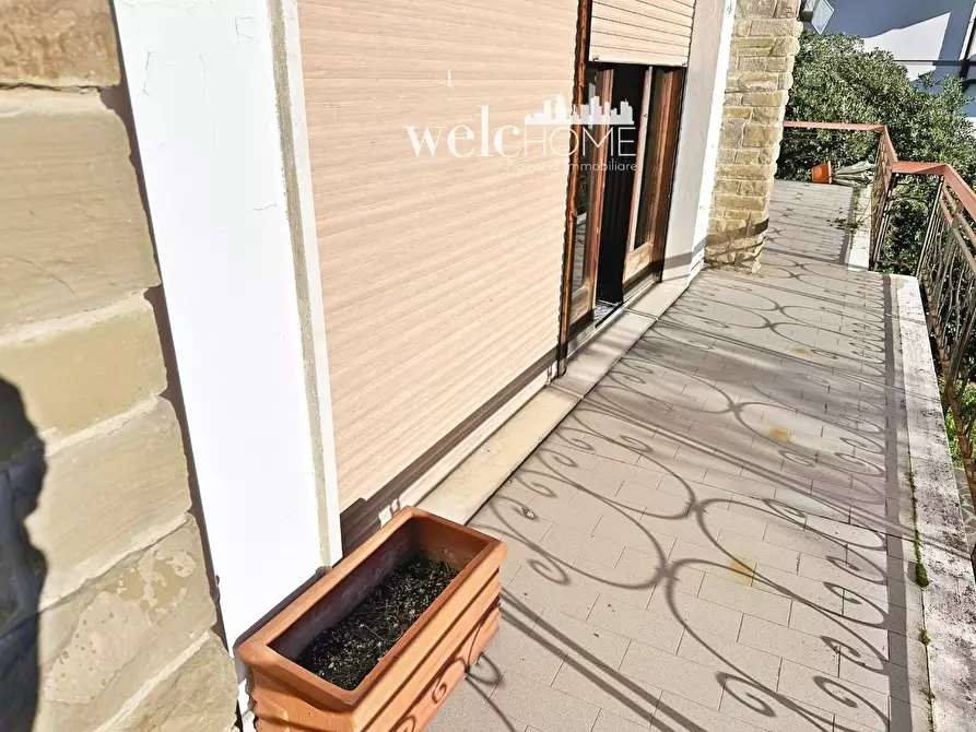 Immagine 45 di Villa in vendita  a Campi Bisenzio