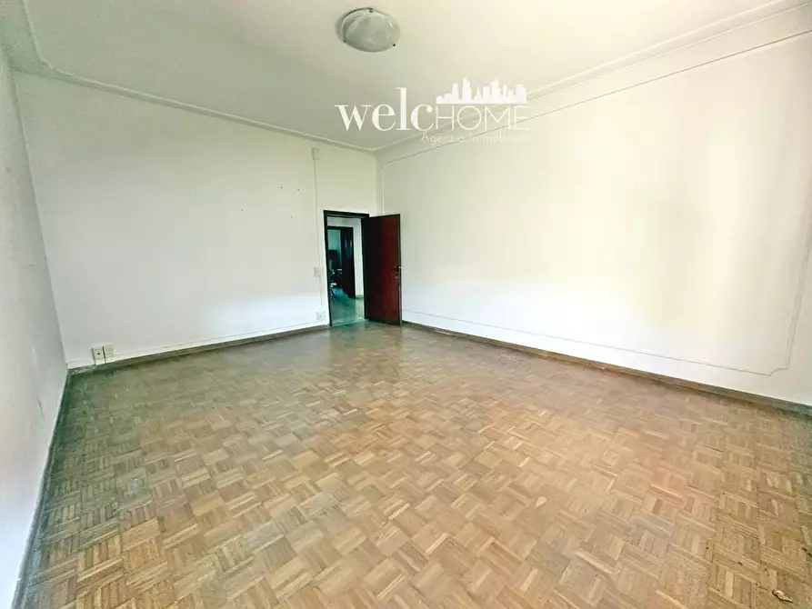 Immagine 39 di Villa in vendita  a Campi Bisenzio