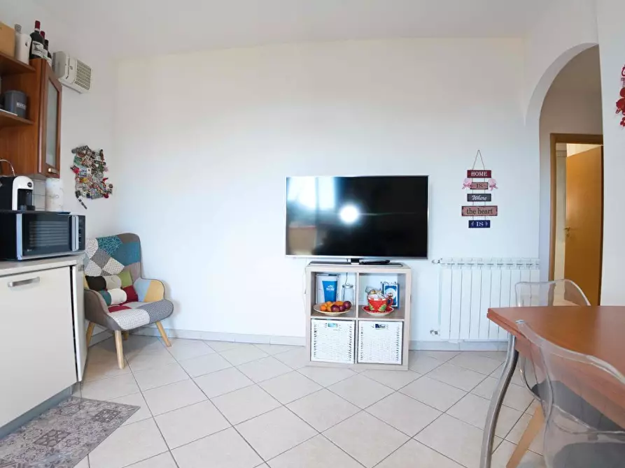 Immagine 8 di Appartamento in vendita  a Campiglia Marittima