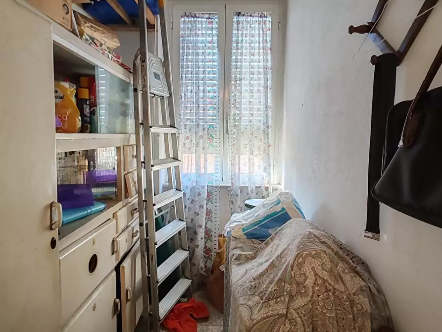 Immagine 12 di Appartamento in vendita  a Massa