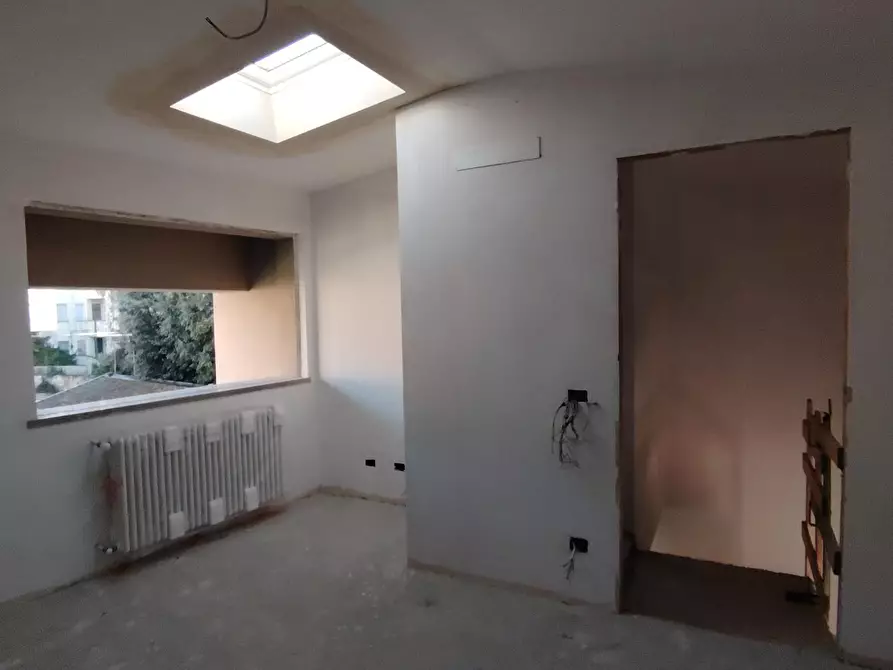 Immagine 8 di Appartamento in vendita  a Carrara