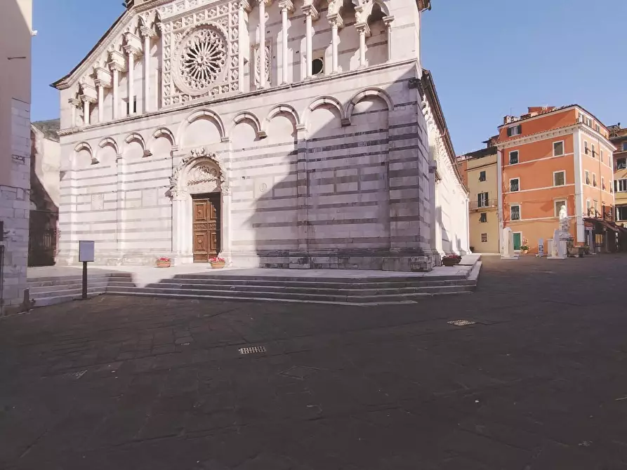 Immagine 14 di Appartamento in vendita  a Carrara