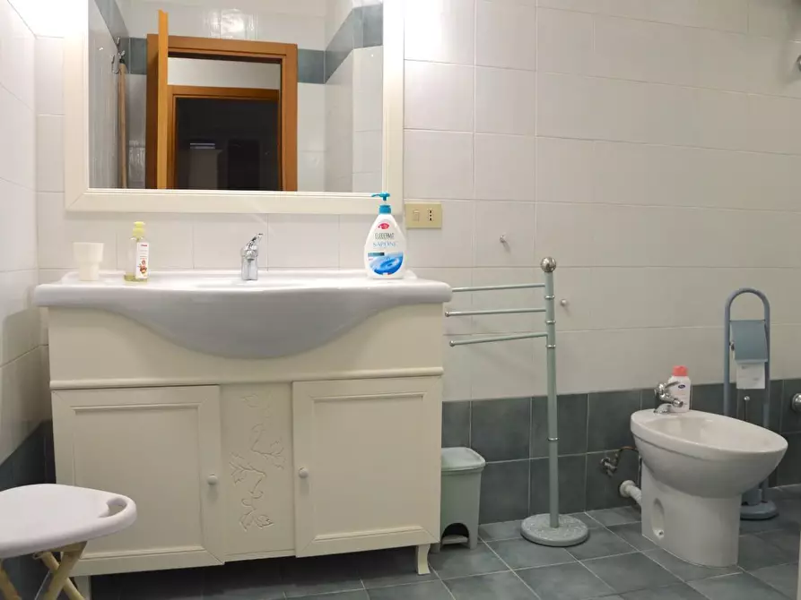 Immagine 12 di Appartamento in vendita  a Formia